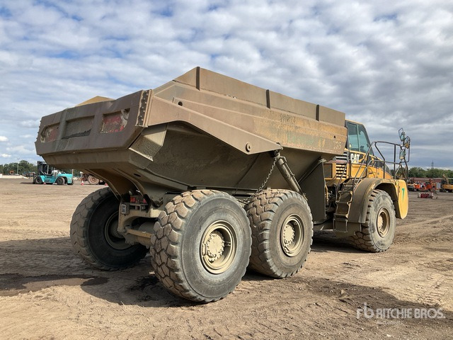 2005 Cat 735 6x6. Articulated Dump Truck - Artikulētias pašizgāzējs: foto 3 2005 Cat 735 6x6. Articulated Dump Truck - Artikulētias pašizgāzējs: foto 3
