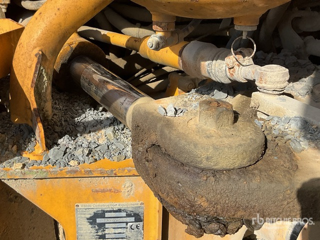 Artikulētias pašizgāzējs 2005 Volvo A30D 6x6 Articulated Dump Truck: foto 6 Artikulētias pašizgāzējs 2005 Volvo A30D 6x6 Articulated Dump Truck: foto 6