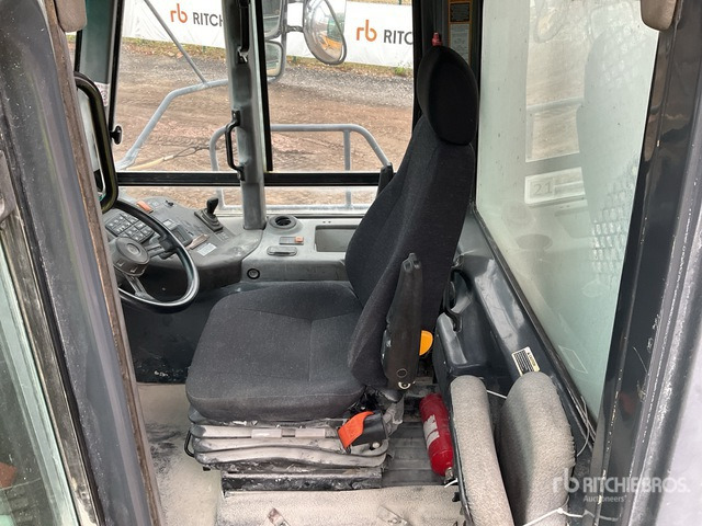 2007 Bell B35D 6x6. Articulated Dump Truck - Artikulētias pašizgāzējs: foto 5 2007 Bell B35D 6x6. Articulated Dump Truck - Artikulētias pašizgāzējs: foto 5