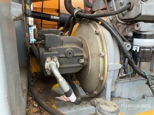 2008 Haulotte UHA20 4WD Diesel Articulating Boom Lift - Izlices pacēlājs: foto 1 2008 Haulotte UHA20 4WD Diesel Articulating Boom Lift - Izlices pacēlājs: foto 1