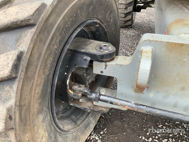 2008 Haulotte UHA20 4WD Diesel Articulating Boom Lift - Izlices pacēlājs: foto 3 2008 Haulotte UHA20 4WD Diesel Articulating Boom Lift - Izlices pacēlājs: foto 3