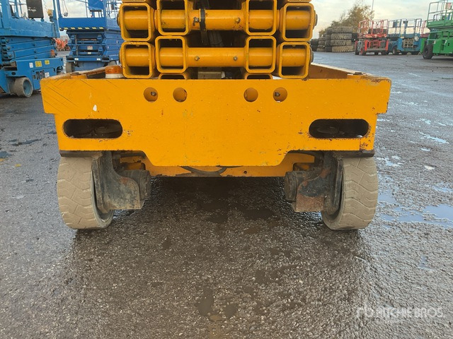 2010 Haulotte Compact 14 Electric Scissor Lift - Šķērveida pacēlājs: foto 5 2010 Haulotte Compact 14 Electric Scissor Lift - Šķērveida pacēlājs: foto 5