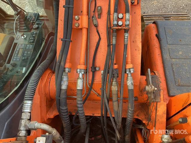 2011 Doosan DX225LC Long Reach Tracked Excavator - Kāpurķēžu ekskavators: foto 5 2011 Doosan DX225LC Long Reach Tracked Excavator - Kāpurķēžu ekskavators: foto 5