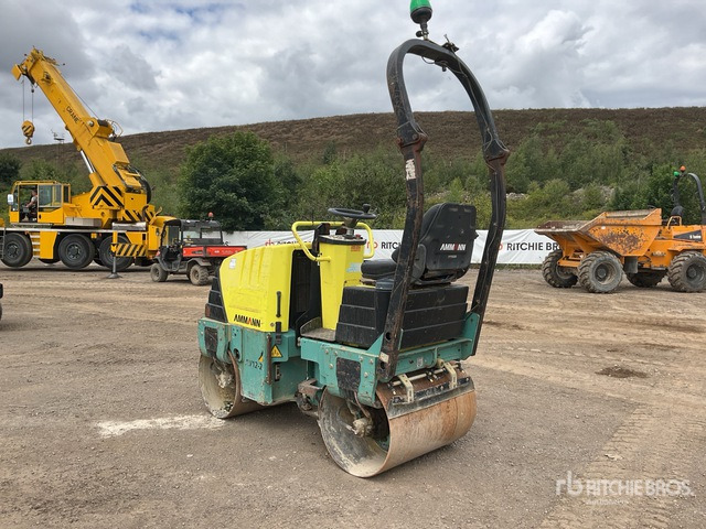 2012 Ammann AV12-2 Double Drum Roller - Ceļu veltnis: foto 3 2012 Ammann AV12-2 Double Drum Roller - Ceļu veltnis: foto 3