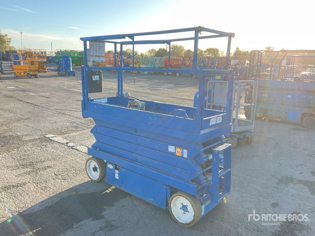 2012 Skyjack SJIII3226 Electric Scissor Lift - Šķērveida pacēlājs: foto 4 2012 Skyjack SJIII3226 Electric Scissor Lift - Šķērveida pacēlājs: foto 4