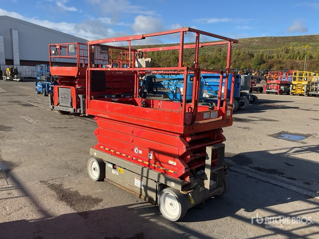 2012 Skyjack SJIII4632 Electric Scissor Lift - Šķērveida pacēlājs: foto 4 2012 Skyjack SJIII4632 Electric Scissor Lift - Šķērveida pacēlājs: foto 4