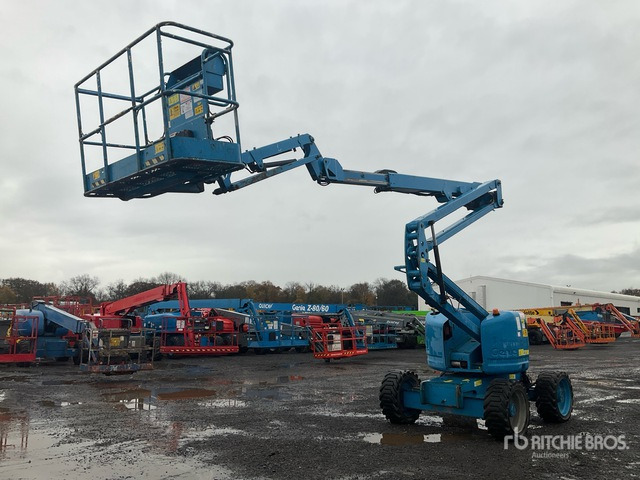 2013 Genie Z45/25J 4WD Diesel Articulating Boom Lift - Izlices pacēlājs: foto 2 2013 Genie Z45/25J 4WD Diesel Articulating Boom Lift - Izlices pacēlājs: foto 2