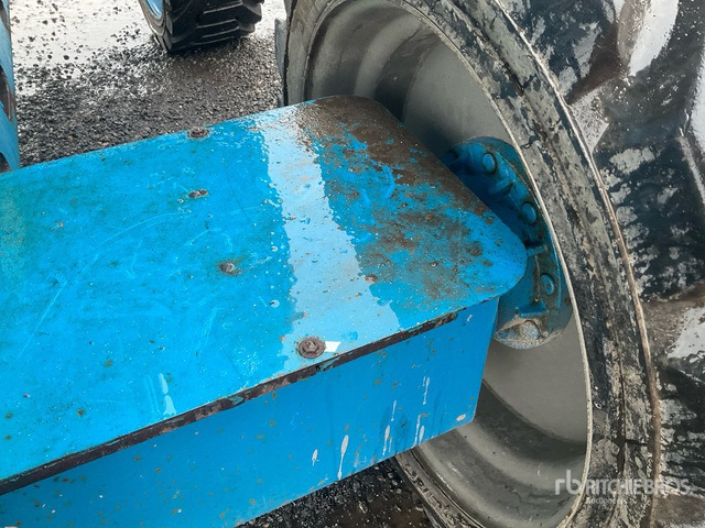 2013 Genie Z45/25J 4WD Diesel Articulating Boom Lift - Izlices pacēlājs: foto 5 2013 Genie Z45/25J 4WD Diesel Articulating Boom Lift - Izlices pacēlājs: foto 5