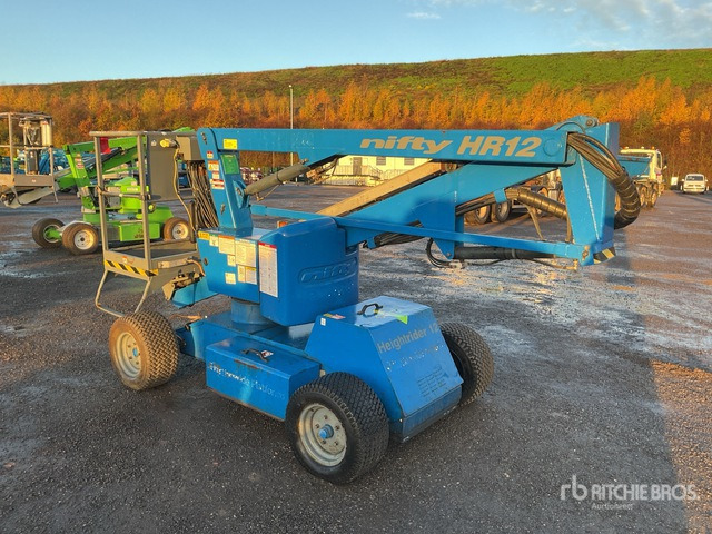 2013 Nifty-Lift HR12NDE 2WD Hybrid Articulating Boom Lift - Izlices pacēlājs: foto 4 2013 Nifty-Lift HR12NDE 2WD Hybrid Articulating Boom Lift - Izlices pacēlājs: foto 4
