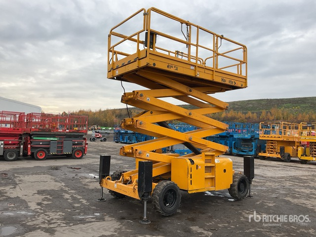 2014 Haulotte H15SDX 4x4 Diesel Scissor Lift - Šķērveida pacēlājs: foto 1 2014 Haulotte H15SDX 4x4 Diesel Scissor Lift - Šķērveida pacēlājs: foto 1