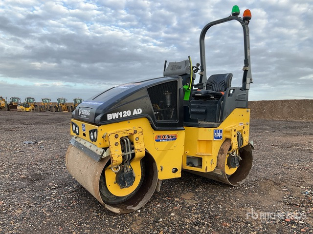 2015 Bomag 120AD-5 Double Drum Roller - Veltnis: foto 1 2015 Bomag 120AD-5 Double Drum Roller - Veltnis: foto 1