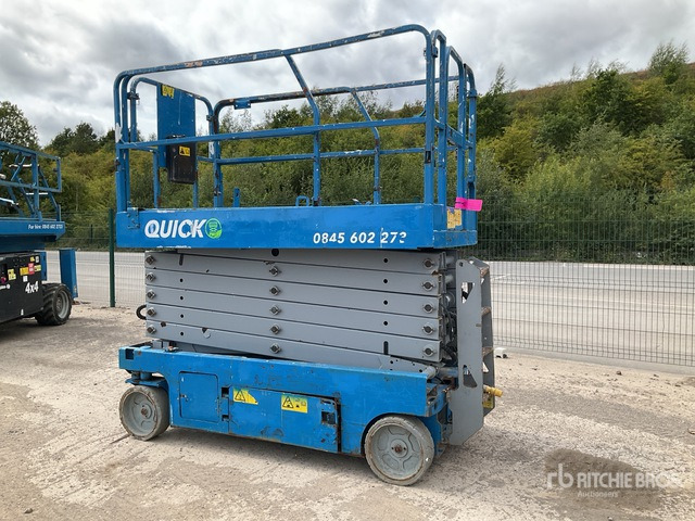 2015 Genie GS-4047 Electric (Inoperable) Scissor Lift - Šķērveida pacēlājs: foto 3 2015 Genie GS-4047 Electric (Inoperable) Scissor Lift - Šķērveida pacēlājs: foto 3