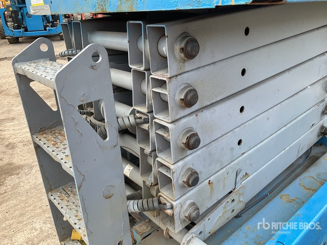 2015 Genie GS-4047 Electric (Inoperable) Scissor Lift - Šķērveida pacēlājs: foto 5 2015 Genie GS-4047 Electric (Inoperable) Scissor Lift - Šķērveida pacēlājs: foto 5