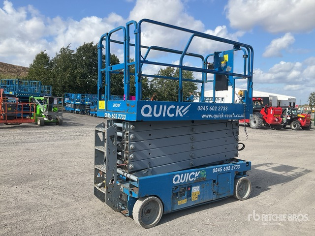 2015 Genie GS-4047 Electric Scissor Lift - Šķērveida pacēlājs: foto 4 2015 Genie GS-4047 Electric Scissor Lift - Šķērveida pacēlājs: foto 4