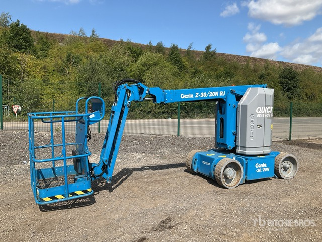 2015 Genie Z30/20N 2WD Electric Articulating Boom Lift - Izlices pacēlājs: foto 2 2015 Genie Z30/20N 2WD Electric Articulating Boom Lift - Izlices pacēlājs: foto 2