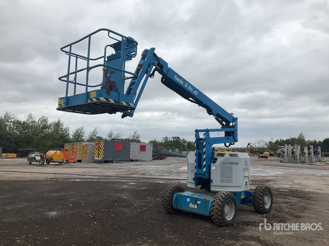 2015 Genie Z34/22 4WD Diesel Articulating Boom Lift - Izlices pacēlājs: foto 1 2015 Genie Z34/22 4WD Diesel Articulating Boom Lift - Izlices pacēlājs: foto 1