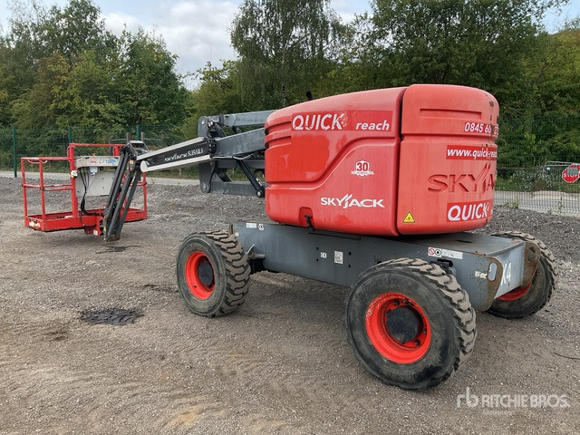 2015 Skyjack SJ51AJ 4WD Diesel Articulating Boom Lift - Izlices pacēlājs: foto 3 2015 Skyjack SJ51AJ 4WD Diesel Articulating Boom Lift - Izlices pacēlājs: foto 3