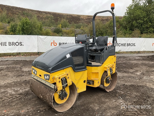 Veltnis 2016 Bomag BW120AD-5 Double Drum Roller: foto 1