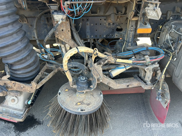 2018 MAN TGM18.290 - Ielu tīrīšanas mašīna: foto 5 2018 MAN TGM18.290 - Ielu tīrīšanas mašīna: foto 5