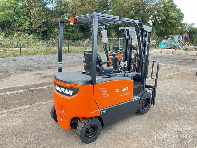 2023 Doosan B30X-7 PLUS 3000 kg (Unused) Electric Forklift - Elektroiekrāvējs: foto 3 2023 Doosan B30X-7 PLUS 3000 kg (Unused) Electric Forklift - Elektroiekrāvējs: foto 3