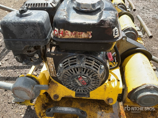 Wacker Neuson VP1340A Vibratory Plate Compactor - Vibrobliete: foto 5 Wacker Neuson VP1340A Vibratory Plate Compactor - Vibrobliete: foto 5
