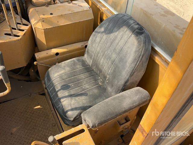 1981 Cat D8K w/ Midwestern M583 Conversion Pipelayer - Cauruļu licējs: foto 5 1981 Cat D8K w/ Midwestern M583 Conversion Pipelayer - Cauruļu licējs: foto 5