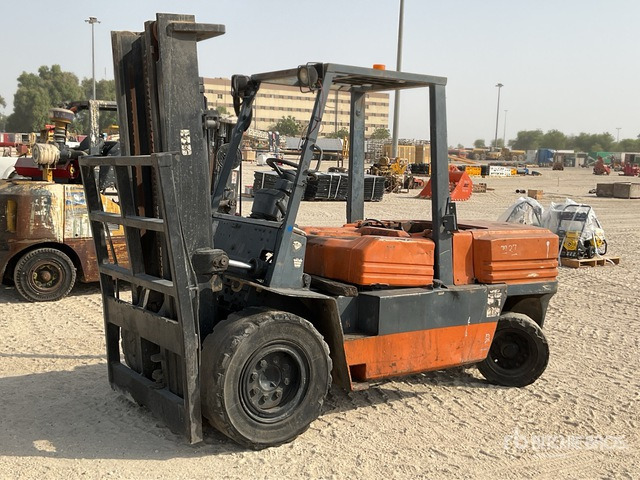 1995 Toyota 5FDA50 5 ton (Inoperable) Forklift - Dīzeļiekrāvējs: foto 2 1995 Toyota 5FDA50 5 ton (Inoperable) Forklift - Dīzeļiekrāvējs: foto 2