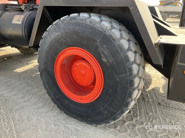 1999 Grove RT530E 30 ton 4x4x4 Rough Terrain Crane - Celtnis nelīdzenām virsmām: foto 5 1999 Grove RT530E 30 ton 4x4x4 Rough Terrain Crane - Celtnis nelīdzenām virsmām: foto 5