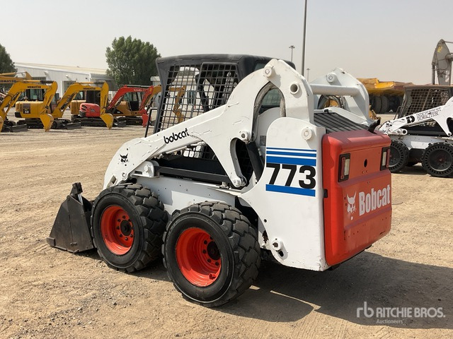 2001 Bobcat 773 - Kompaktiekrāvējs: foto 4 2001 Bobcat 773 - Kompaktiekrāvējs: foto 4