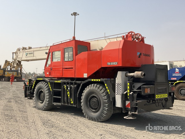2002 Tadano TR300 EX 30 ton 4x4x4 Rough Terrain Crane - Celtnis nelīdzenām virsmām: foto 4 2002 Tadano TR300 EX 30 ton 4x4x4 Rough Terrain Crane - Celtnis nelīdzenām virsmām: foto 4