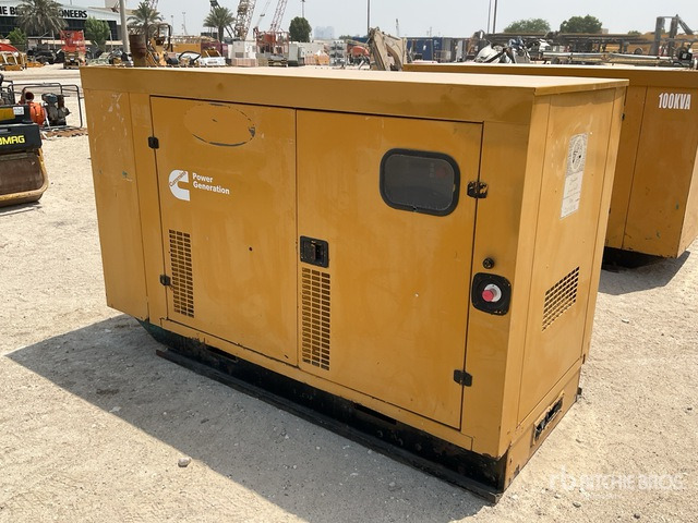 2005 Cummins 100 kVA Skid-Mounted Generator Set - Elektroģenerators: foto 2 2005 Cummins 100 kVA Skid-Mounted Generator Set - Elektroģenerators: foto 2