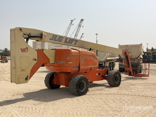 2005 JLG 800AJ 4WD Diesel Articulating Boom Lift - Izlices pacēlājs: foto 3 2005 JLG 800AJ 4WD Diesel Articulating Boom Lift - Izlices pacēlājs: foto 3