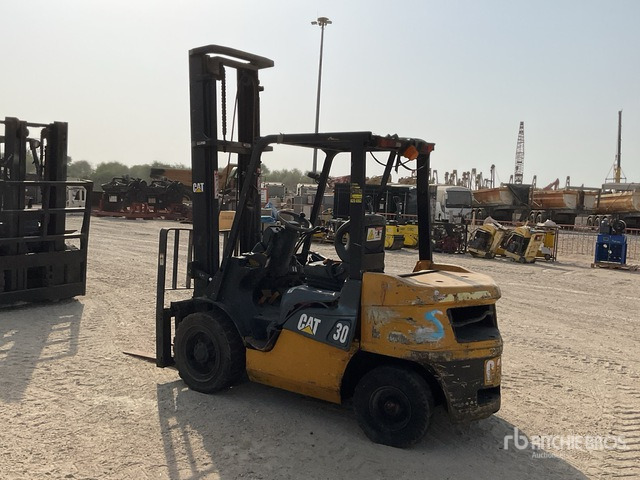 2006 Cat DE30NT 3 ton Forklift - Dīzeļiekrāvējs: foto 4 2006 Cat DE30NT 3 ton Forklift - Dīzeļiekrāvējs: foto 4