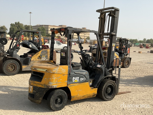 2006 Cat DE30NT 3 ton Forklift - Autokrāvējs: foto 4 2006 Cat DE30NT 3 ton Forklift - Autokrāvējs: foto 4