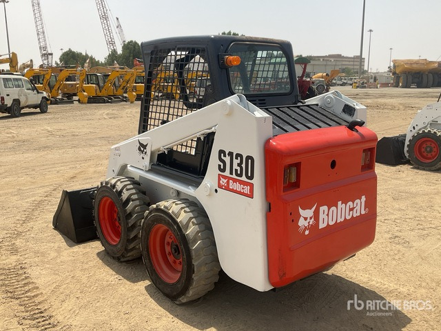 2007 Bobcat S130 - Kompaktiekrāvējs: foto 4 2007 Bobcat S130 - Kompaktiekrāvējs: foto 4