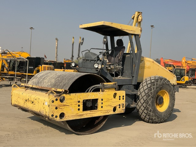 2010 Bomag BW211D-40 - Vibrorullis: foto 3 2010 Bomag BW211D-40 - Vibrorullis: foto 3