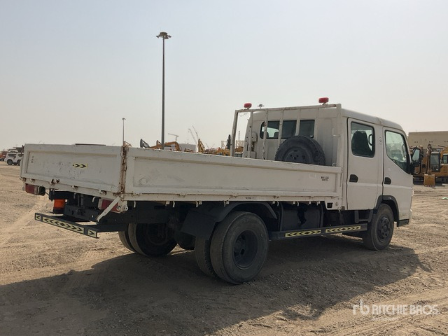 2010 Mitsubishi Canter 4x2 Crew Cab Flatbed Truck - Bortu kravas automašīna/ Platforma: foto 3 2010 Mitsubishi Canter 4x2 Crew Cab Flatbed Truck - Bortu kravas automašīna/ Platforma: foto 3