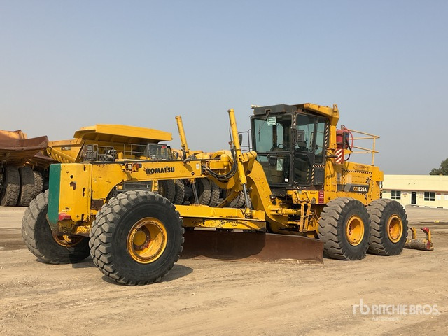 2011 Komatsu GD825A-2 - Greiders: foto 1 2011 Komatsu GD825A-2 - Greiders: foto 1