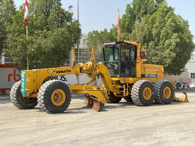 2011 Komatsu GD825A-2 Motor Grader - Greiders: foto 1 2011 Komatsu GD825A-2 Motor Grader - Greiders: foto 1