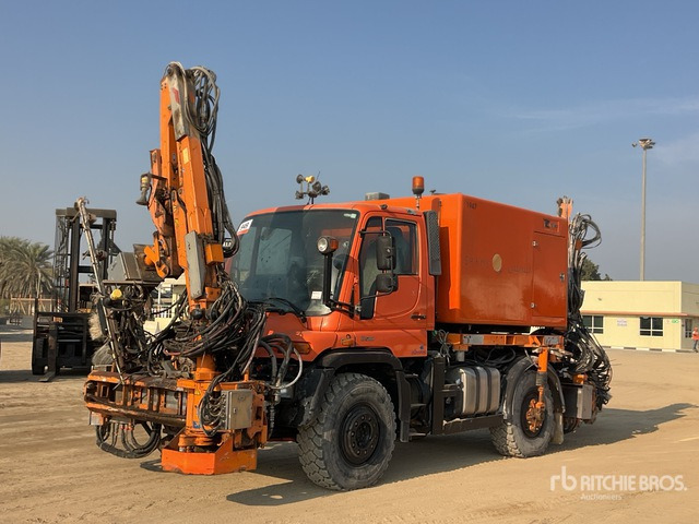 2012 Mercedes-Benz Unimog 500 4x4 Solar Panel Cleaning Truck :Misc. Truck - Ielu tīrīšanas mašīna: foto 1 2012 Mercedes-Benz Unimog 500 4x4 Solar Panel Cleaning Truck :Misc. Truck - Ielu tīrīšanas mašīna: foto 1