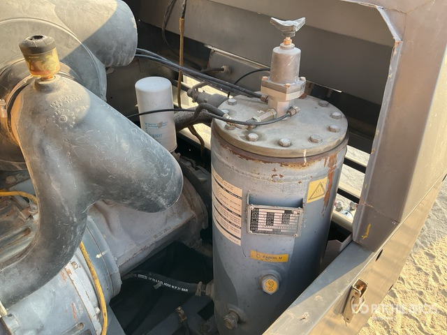 2013 Atlas Copco XA137DD Mobile Air Compressor - Gaisa kompresors: foto 4 2013 Atlas Copco XA137DD Mobile Air Compressor - Gaisa kompresors: foto 4