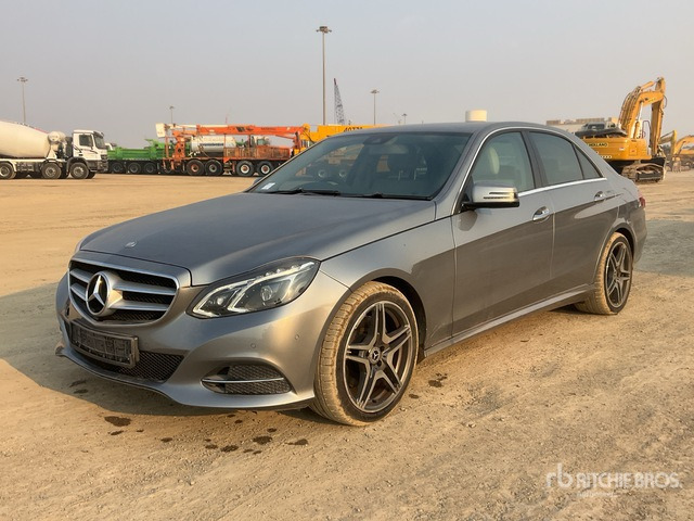 2013 Mercedes-Benz E250 - Vieglā automašīna: foto 3 2013 Mercedes-Benz E250 - Vieglā automašīna: foto 3
