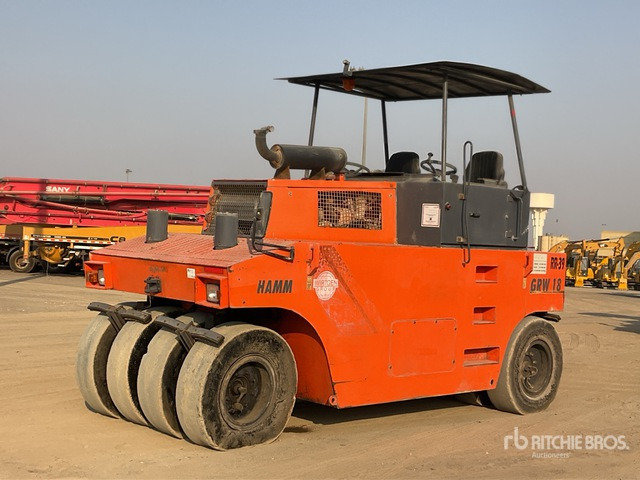2015 Hamm GRW18 8 Wheel Pneumatic Roller - Pneimatiskais veltnis: foto 1 2015 Hamm GRW18 8 Wheel Pneumatic Roller - Pneimatiskais veltnis: foto 1
