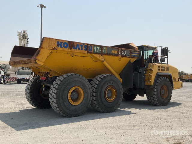2015 Komatsu HM400-3 - Artikulētias pašizgāzējs: foto 4 2015 Komatsu HM400-3 - Artikulētias pašizgāzējs: foto 4