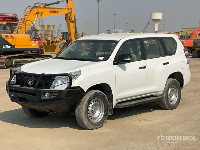 2015 Toyota Prado TX 150L 4x4 SUV - SUV: foto 2 2015 Toyota Prado TX 150L 4x4 SUV - SUV: foto 2