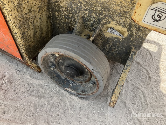 2016 JLG 1932RS Electric Scissor Lift - Šķērveida pacēlājs: foto 4 2016 JLG 1932RS Electric Scissor Lift - Šķērveida pacēlājs: foto 4