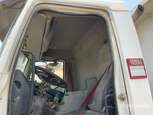2016 Renault D18 4x2 (Inoperable) S/A Dump Truck - Kravas automašīna pašizgāzējs: foto 5 2016 Renault D18 4x2 (Inoperable) S/A Dump Truck - Kravas automašīna pašizgāzējs: foto 5
