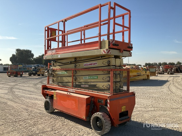 2017 Holland Lift 190E12 4x4 Electric Scissor Lift - Šķērveida pacēlājs: foto 2 2017 Holland Lift 190E12 4x4 Electric Scissor Lift - Šķērveida pacēlājs: foto 2