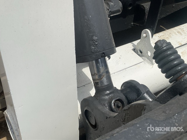 2018 Bobcat S450 - Kompaktiekrāvējs: foto 5 2018 Bobcat S450 - Kompaktiekrāvējs: foto 5