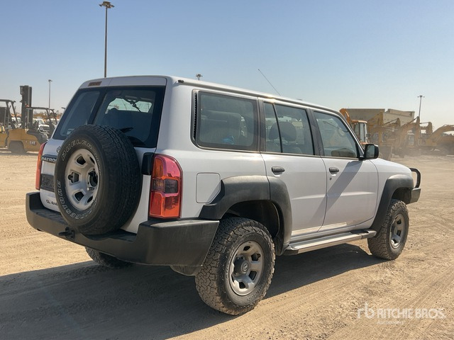 2018 Nissan Patrol GL 4x4 SUV - SUV: foto 3 2018 Nissan Patrol GL 4x4 SUV - SUV: foto 3